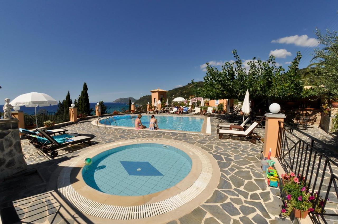 Dina'S Paradise Agios Gordios  Exteriör bild